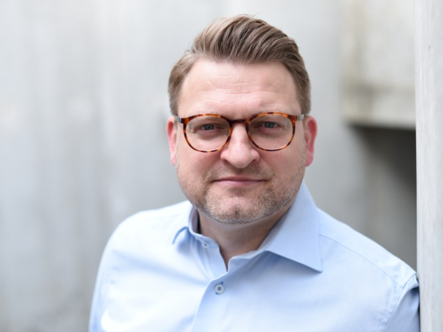 Andree Albrecht: Nach fast 30 Jahren an der Spitze übergibt Werner Weiss die Führung von Insiders Technologies. Andree Albrecht übernimmt nach einer Übergangsphase die Geschäftsführung.