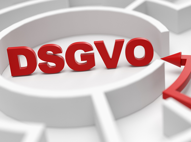 10 Jahre Datenschutzbilanz: DS-GVO bleibt für Firmen Belastungsfaktor Symbolbild Labyrinth: 10 Jahre Datenschutzbilanz: DS-GVO bleibt für Firmen Belastungsfaktor