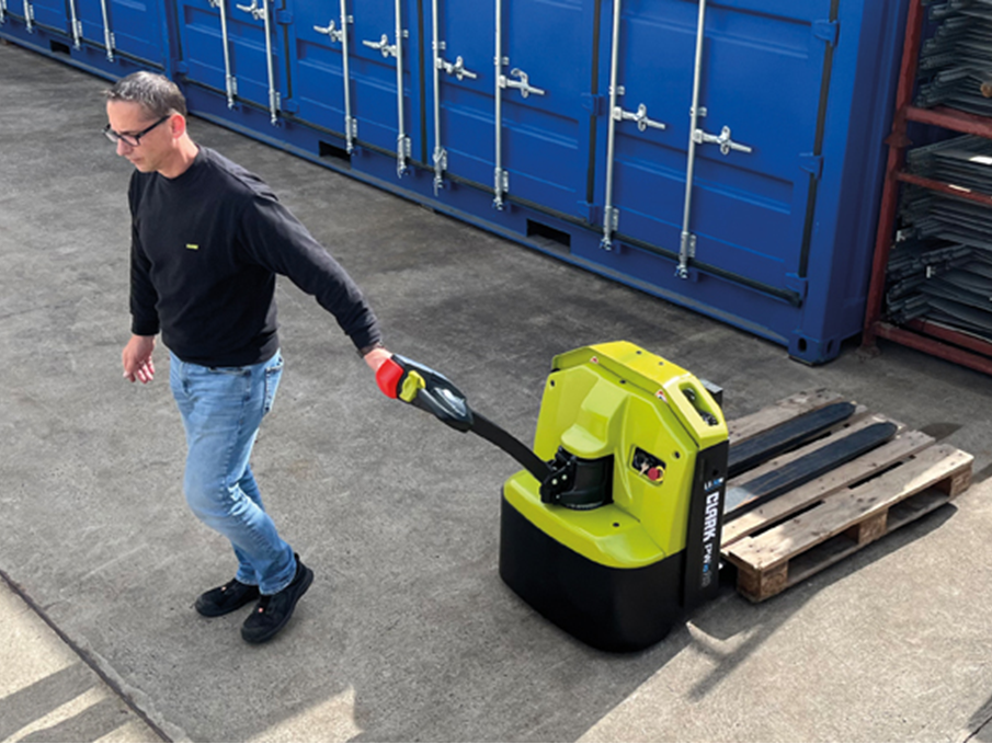 New Clark PWio20 low lift pallet truck with lithium-ion technology New Clark PWio20 low lift pallet truck with lithium-ion technology