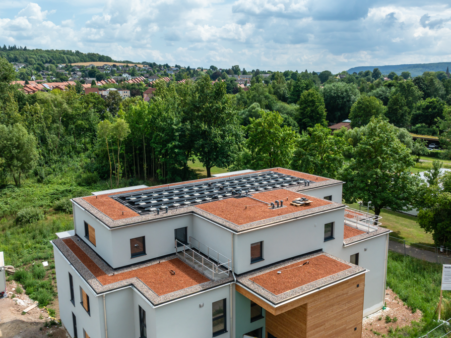 Pilotprojekt für nachhaltigen Wohnungsbau mit PVT-Technologie