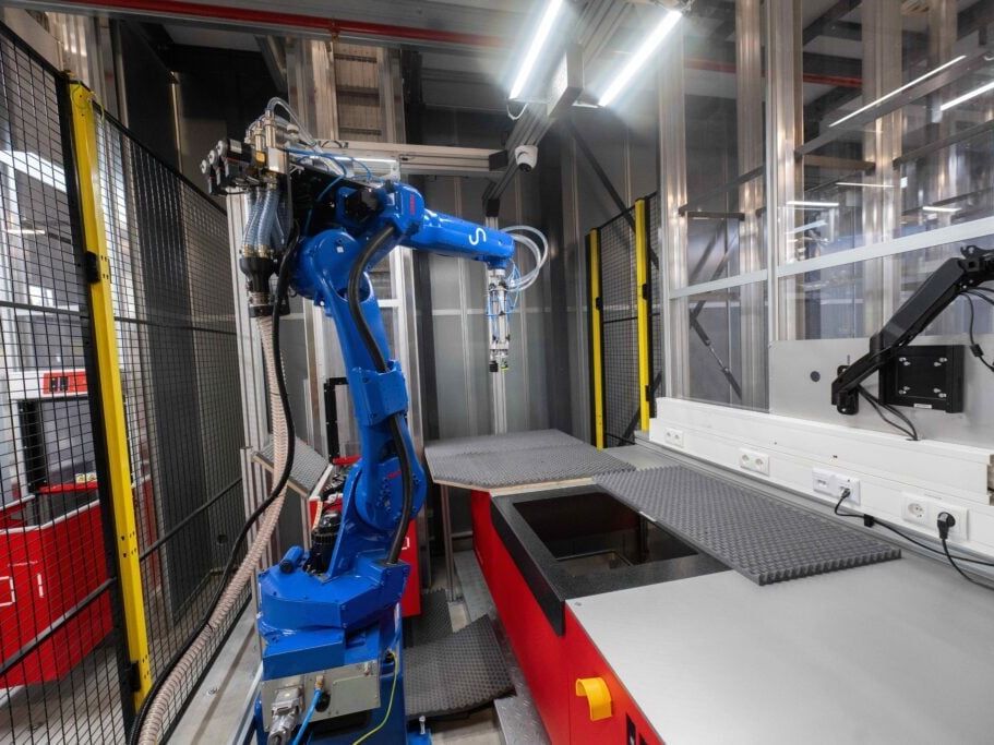 Lebensmittel-Logistik: KI-Robotikprogramm: Sereact und Rohlik Group kooperieren