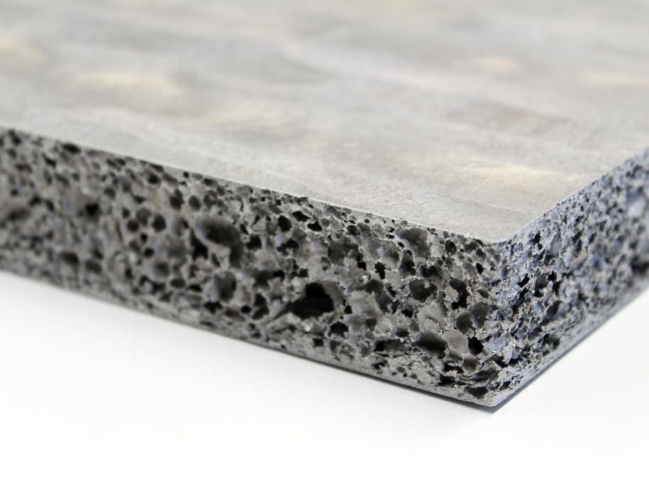 Innovative Materialien: Metallschaum und PFAS-Ersatz verbessern Umweltbilanz Innovative Materialien: Metallschaum und PFAS-Ersatz verbessern Umweltbilanz