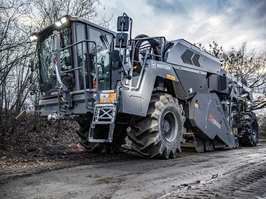 Wirtgen präsentiert den Wirtgen Rock Crusher WRC 240 X in der Live-Demo