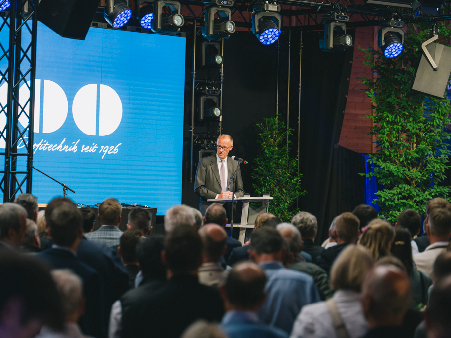 Vogt feiert 100-jähriges Bestehen mit Bundeskanzler Friedrich Merz