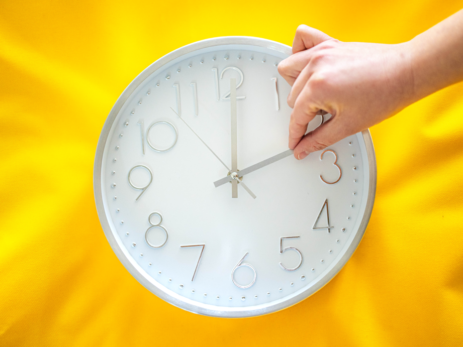 Uhren werden umgestellt - am Sonntag beginnt die Sommerzeit Uhren werden umgestellt - am Sonntag beginnt die Sommerzeit