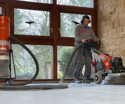 Husqvarna: Geschliffener Terrazzoboden bringt neuen Glanz ins Bio- und Wellness-Hotel