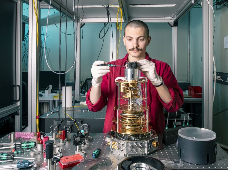 Karlsruher Institut für Technologie (KIT): Neuer Baustein für das Quanteninternet