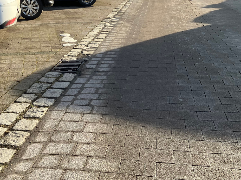 Veriso - innovatives Konzept für die Schwammstadt Der Blick auf den beschädigten Parkplatz