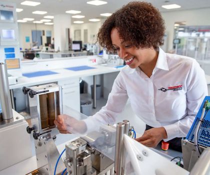 Herrmann Ultraschall auf der Fachpack 2024: Neues Modul für kontinuierliche Längsnaht Herrmann Ultraschall auf der Fachpack 2024: Neues Modul für kontinuierliche Längsnaht
