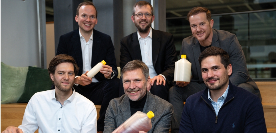 (v.l.) Dr. Joel Eichmann (Geschäftsführer und Gründer Green Elephant Biotech), Hendrik Faustmann (New Business Model Development, Bürkert), Georg Stawowy (CEO Bürkert), Caspar von Schoeler (Corporate Development, Bürkert), Roman Gaida (CSO Bürkert), Felix Wollenhaupt (Geschäftsführer und Gründer Green Elephant Biotech)