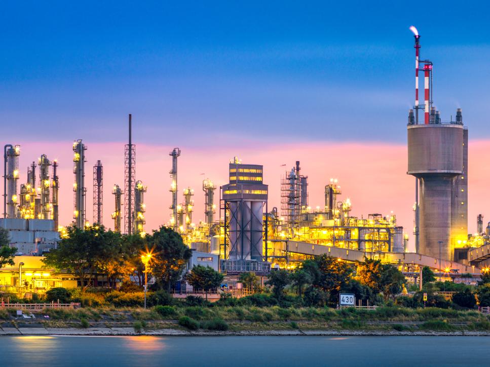 Deutschlands Chemieindustrie 2026: Warum die Krise weitergeht Industriegebiet in Ludwigshafen am Rhein