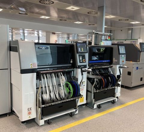 Electronics production: Fast assembly with high precision Electronics production: Fast assembly with high precision
