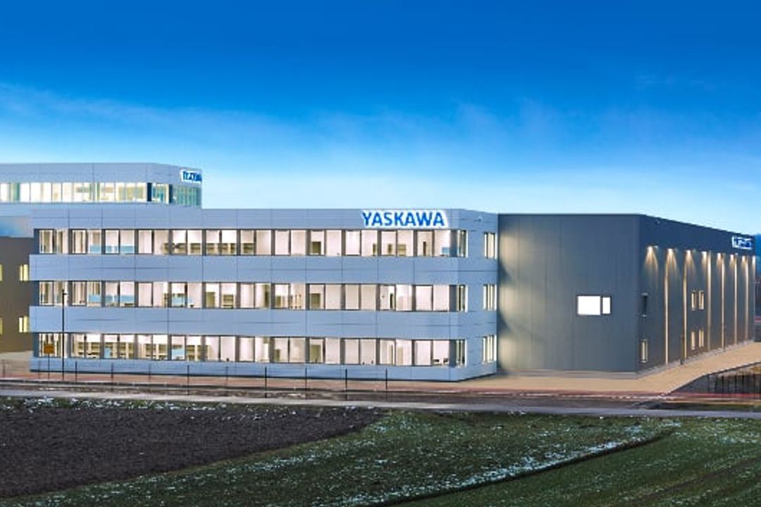 Yaskawa Robotics opens extension building in Allershausen Yaskawa Robotics opens extension building in Allershausen