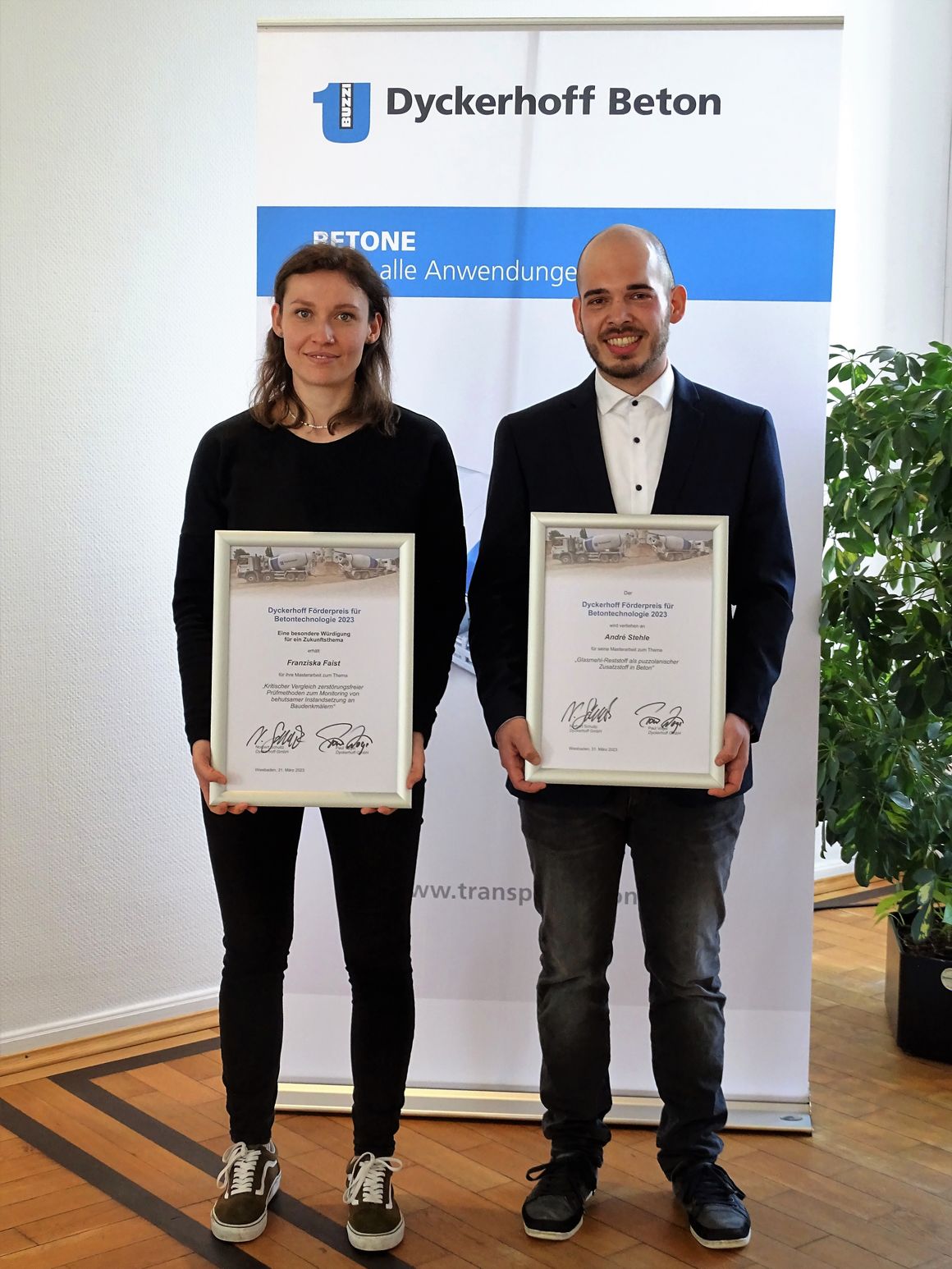 Die beiden diesjährigen Preisträger: Franziska Faist (erhielt eine besondere Würdigung) und André Stehle (Förderpreis 2023).