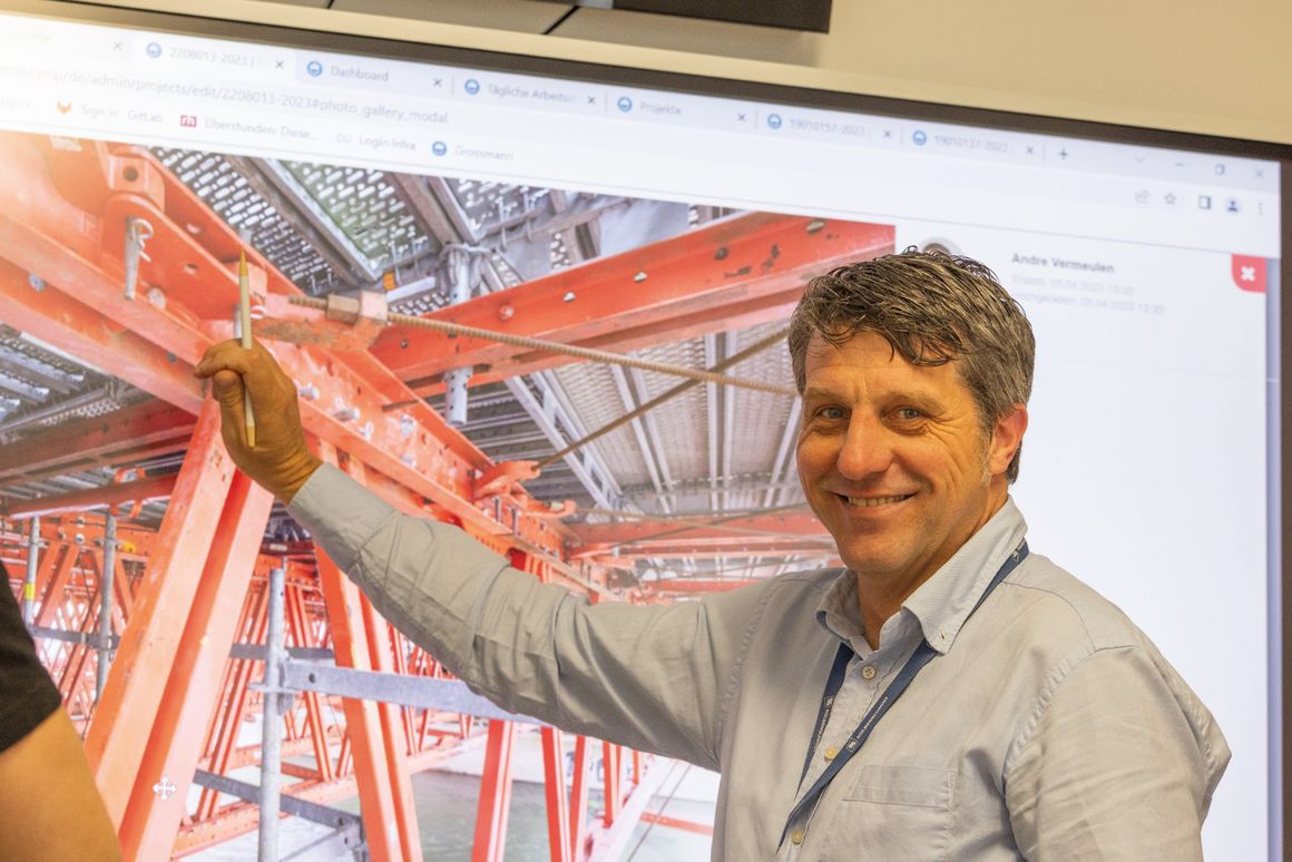 Digitale Tools spielen bei VERO schon immer eine wichtige Rolle. Die Möglichkeiten, die die Digitalisierung für den Gerüstbau bietet, sind mittlerweile sehr vielfältig und praxiserprobt. Digitale Tools spielen bei VERO schon immer eine wichtige Rolle. Die Möglichkeiten, die die Digitalisierung für den Gerüstbau bietet, sind mittlerweile sehr vielfältig und praxiserprobt.