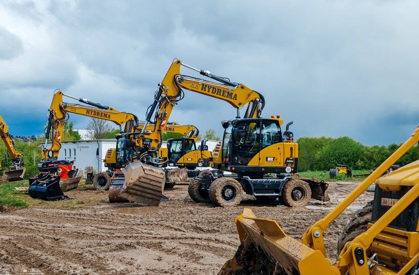 Strahlende Sonne und strahlende Augen: Hydrema Public Days 2024 begeistern Baumaschinen-Fans in Weimar Strahlende Sonne und strahlende Augen: Hydrema Public Days 2024 begeistern Baumaschinen-Fans in Weimar