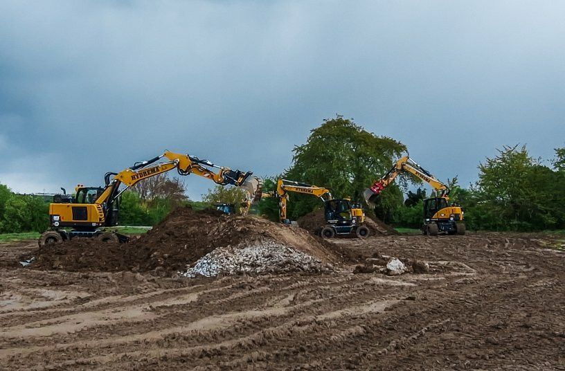 Strahlende Sonne und strahlende Augen: Hydrema Public Days 2024 begeistern Baumaschinen-Fans in Weimar Strahlende Sonne und strahlende Augen: Hydrema Public Days 2024 begeistern Baumaschinen-Fans in Weimar