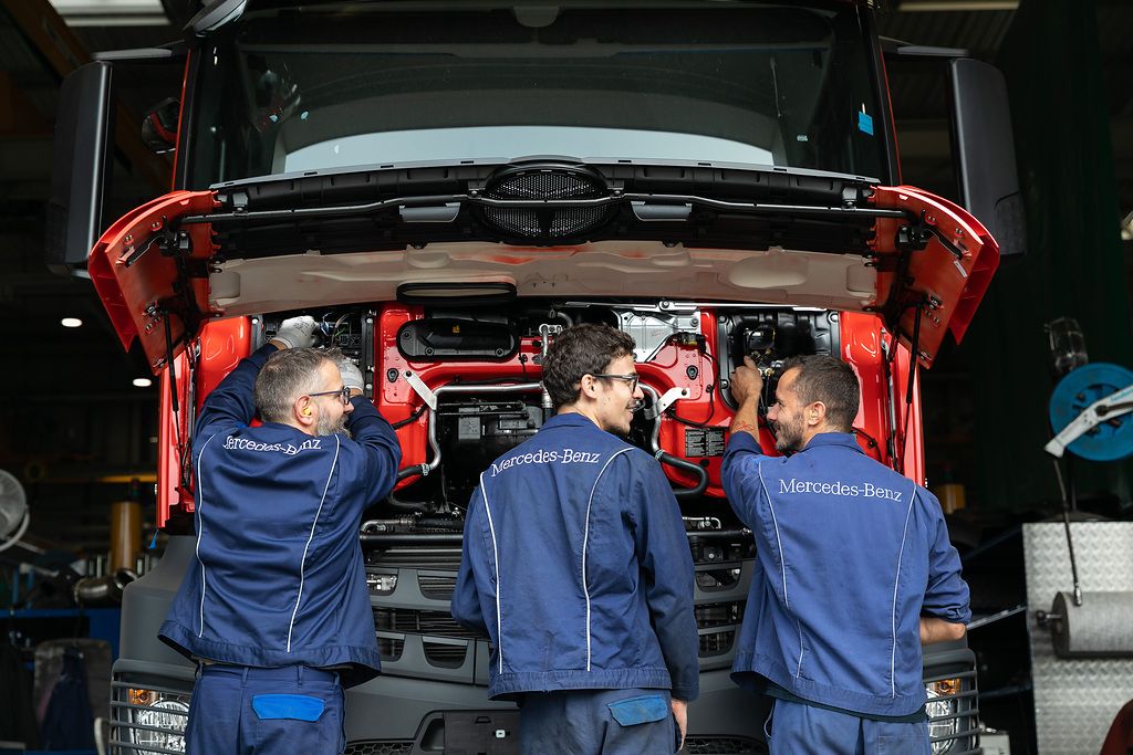 Lkw-Umbau im Custom Tailored Trucks Werk in Molsheim Lkw-Umbau im Custom Tailored Trucks Werk in Molsheim