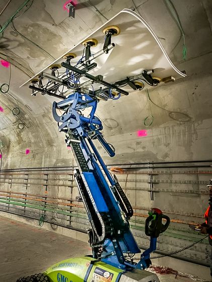 Setzen von gewellten Scheiben mit Heavydrive GMG in der Pariser U-Bahn Setzen von gewellten Scheiben mit Heavydrive GMG in der Pariser U-Bahn