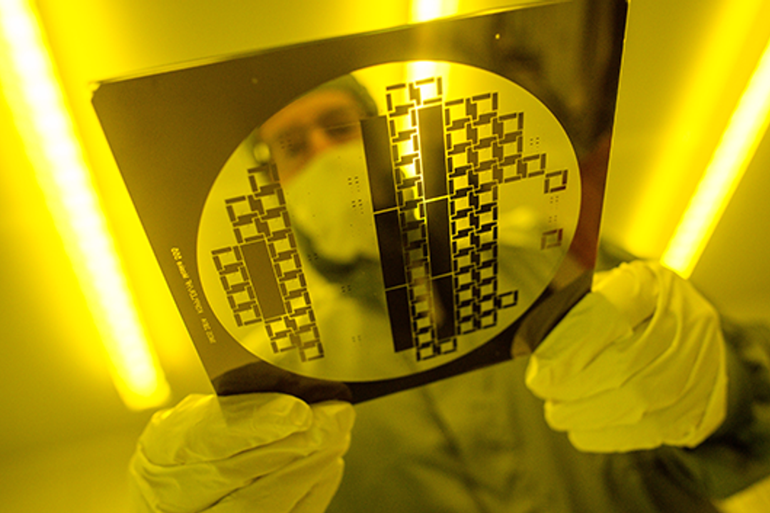 Fraunhofer IFF, Forschungsprojekt für Chip-Industrie