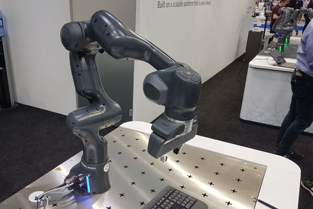 Collaborative robot from Germany: "Production 3" by Franka Emika Collaborative robot from Germany: "Production 3" by Franka Emika
