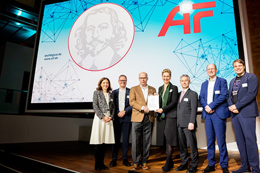 AiF-DIN-VDE, Zusammenarbeit
