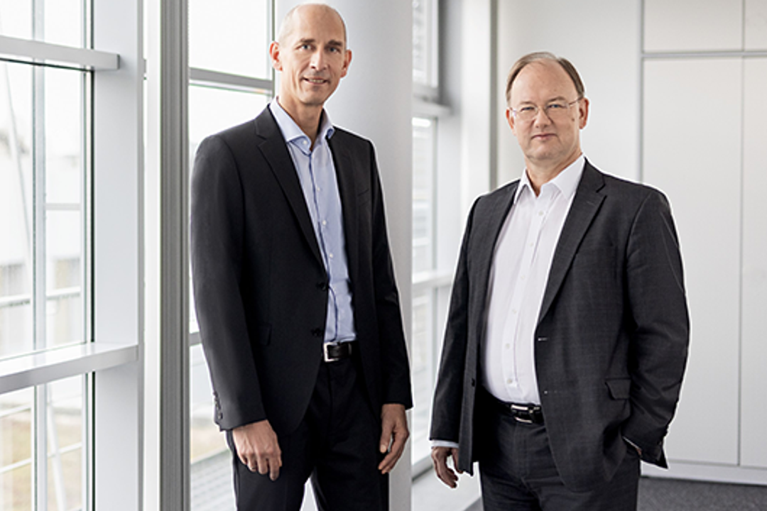 Claus Bischoff (li) und Frank Maier von Lenze Claus Bischoff (li) und Frank Maier von Lenze