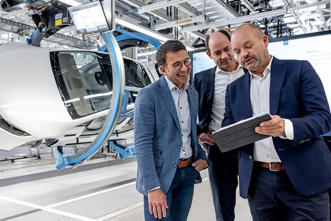 Mercedes-Benz-and-Microsoft Mercedes-Benz-and-Microsoft