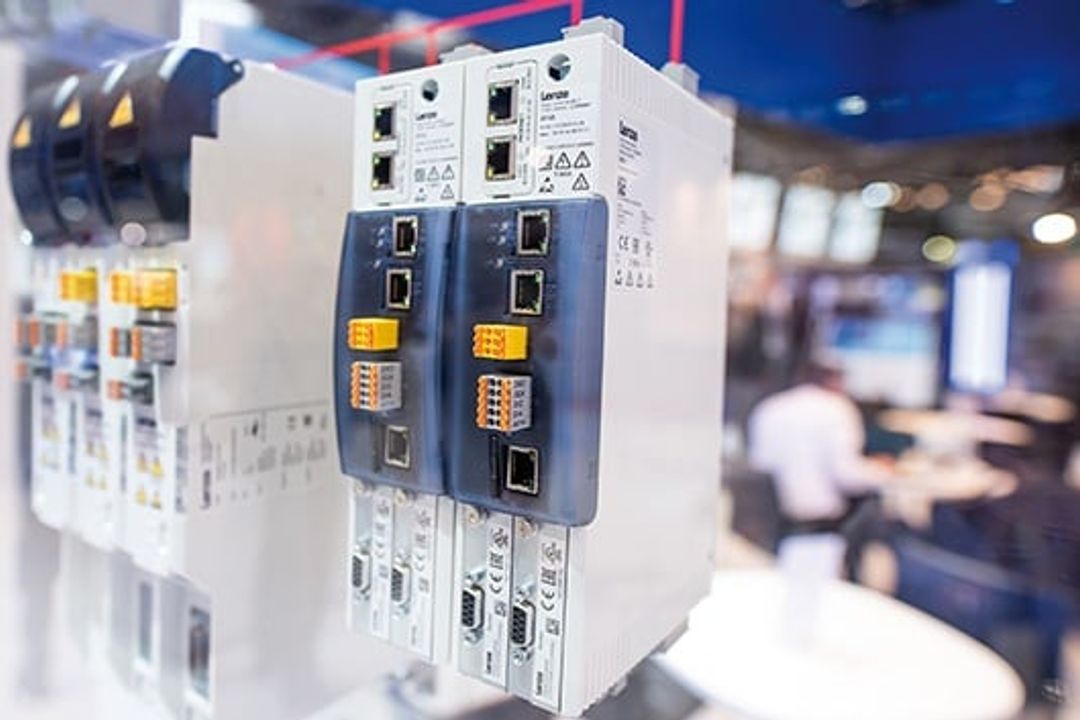 The latest versions of the i950 and i700 servo drives The latest versions of the i950 and i700 servo drives