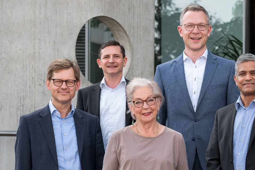 The change of management at Hima. The change of management at Hima.