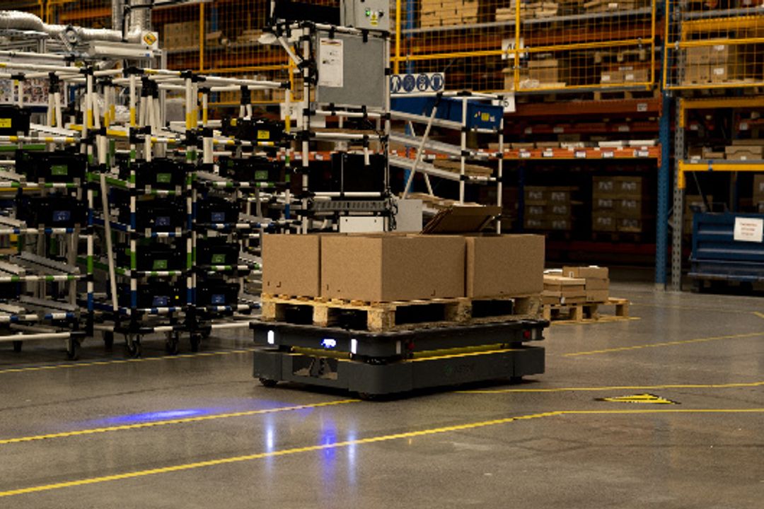Schneider Electric, Mobile Industrial Robots