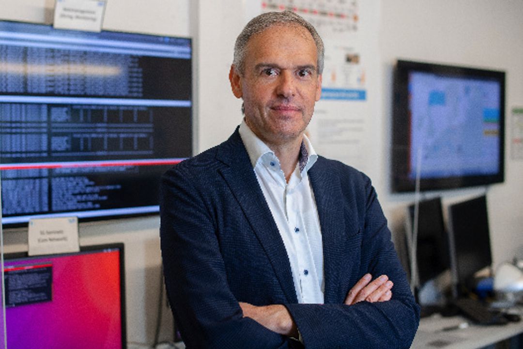 Prof. Wolfgang Kellerer Prof. Wolfgang Kellerer