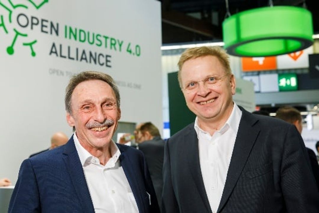 Hans-Jürgen Hilscher and Christian Liedtke Hans-Jürgen Hilscher and Christian Liedtke