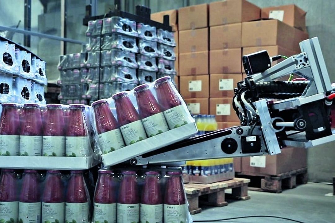 How can the productivity of logistics processes be increased and the effectiveness of Automated Guided Vehicles improved? One promising approach is a system for automated pallet recognition based on time-of-flight cameras. How can the productivity of logistics processes be increased and the effectiveness of Automated Guided Vehicles improved? One promising approach is a system for automated pallet recognition based on time-of-flight cameras.