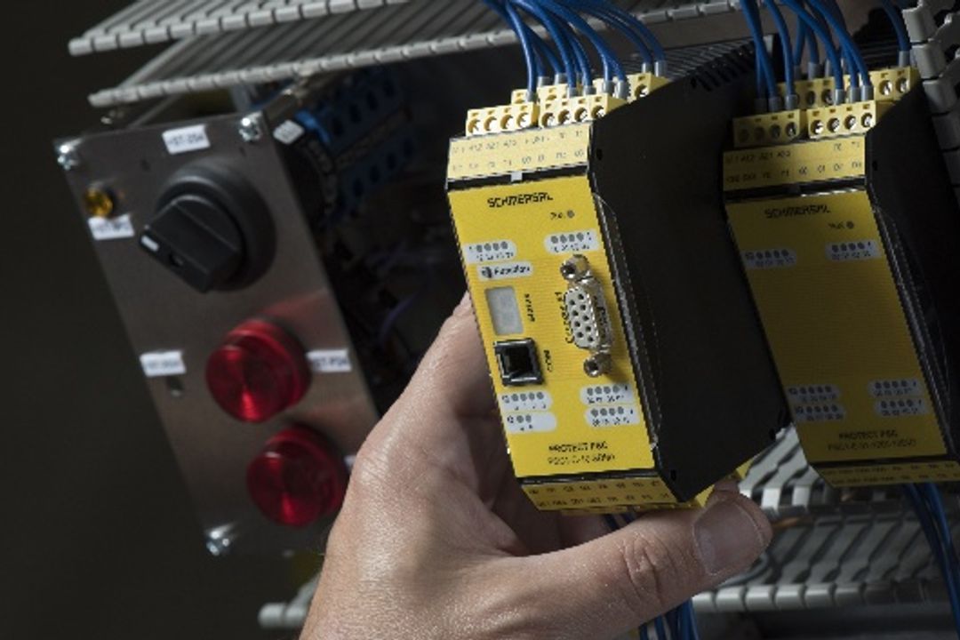 Safety-oriented control functions, Schmersal