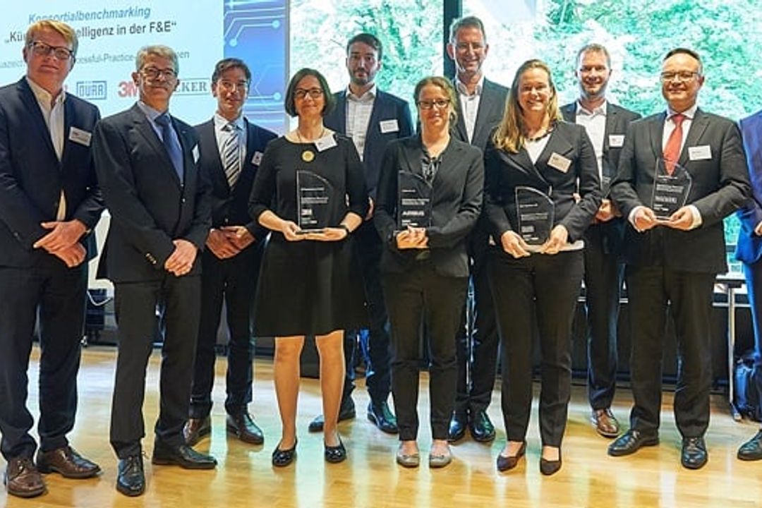 Preisträger und Konsortium des Benchmarkings KI in der F&E 2019