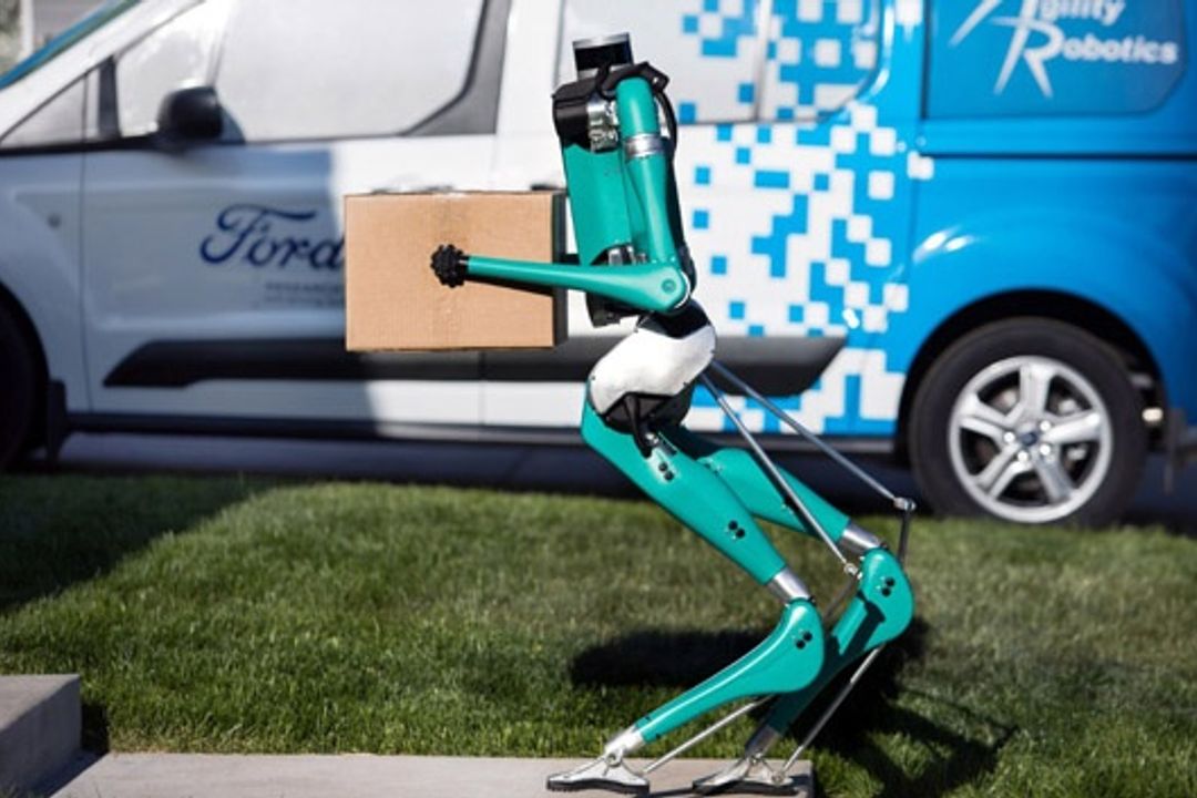 Robot letter carrier with autonomous vehicle Robot letter carrier with autonomous vehicle
