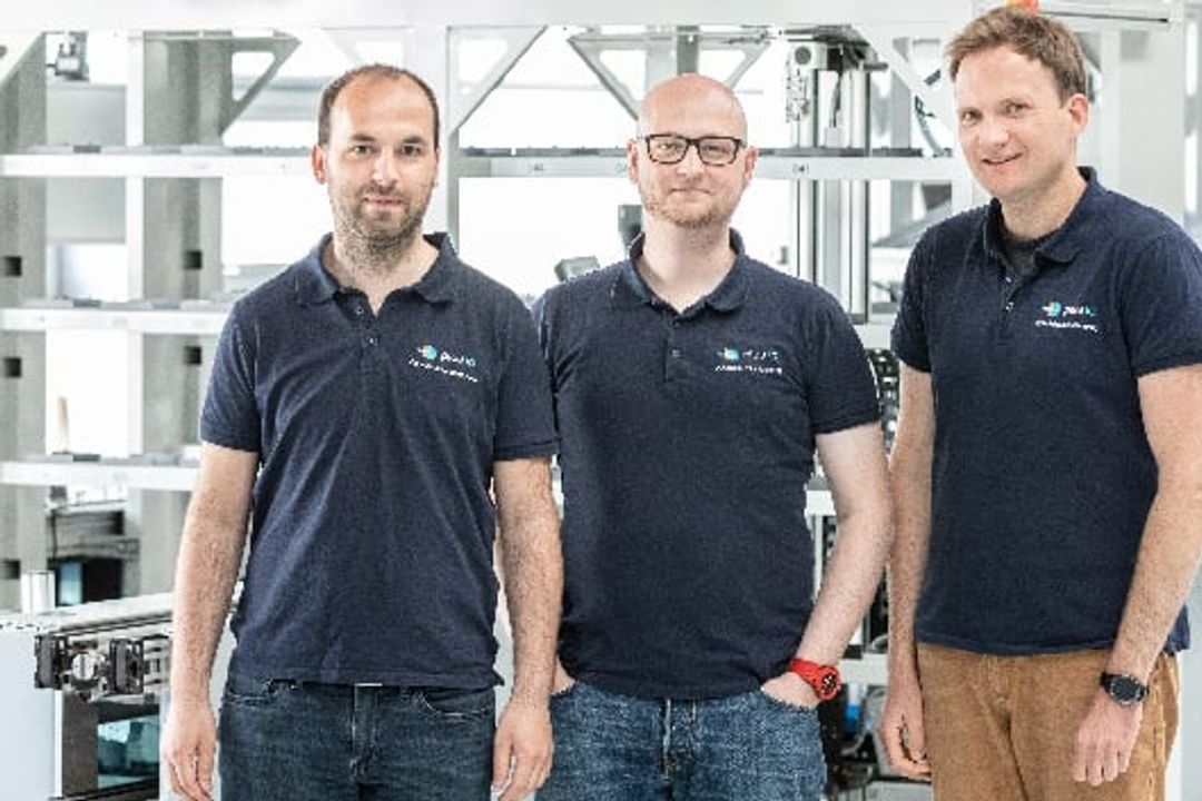 Thomas Hilzbrich, Pablo Mayer und Felix Müller (v. l.) von Plus10