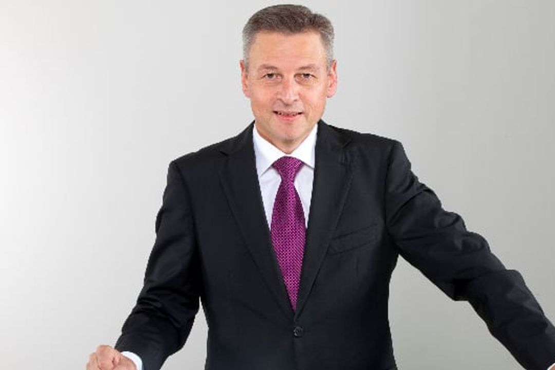 Uwe Burk from Dassault Uwe Burk from Dassault