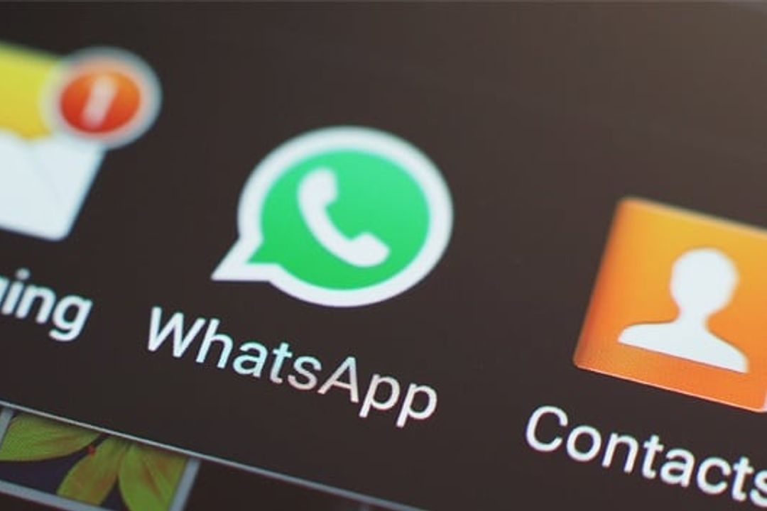 WhatsApp WhatsApp