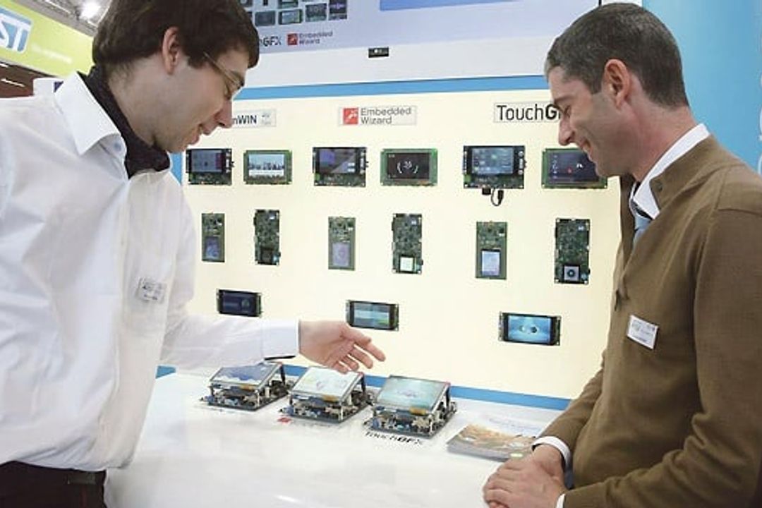 Aussteller und Besucher auf der embedded world 2017 Aussteller und Besucher auf der embedded world 2017