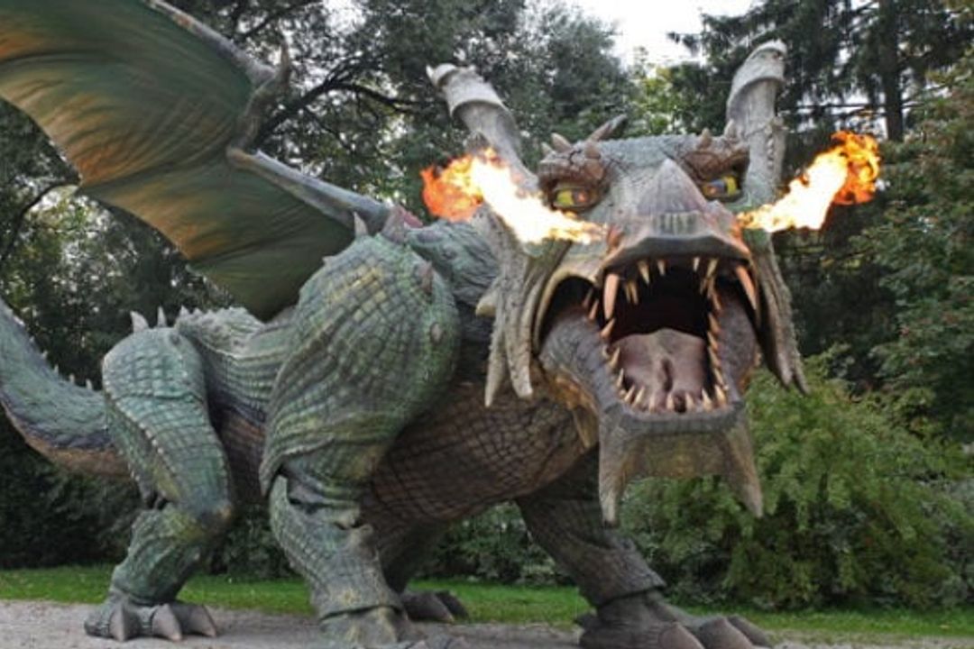 Weltgrößter Schreitroboter in Aktion: Gut gebrüllt, Drache! Weltgrößter Schreitroboter in Aktion: Gut gebrüllt, Drache!