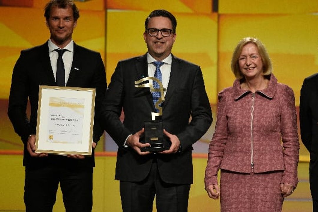 Schunk wins Hermes Award Schunk wins Hermes Award