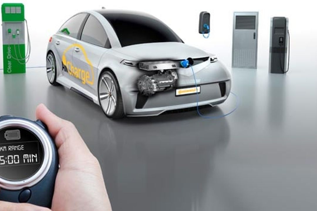 AllCharge-Lösung von Continental soll Elektroautos fit für jede Ladetechnik machen. AllCharge-Lösung von Continental soll Elektroautos fit für jede Ladetechnik machen.
