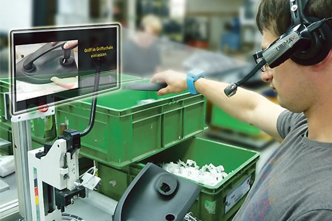 Error-free production with smart glasses Error-free production with smart glasses