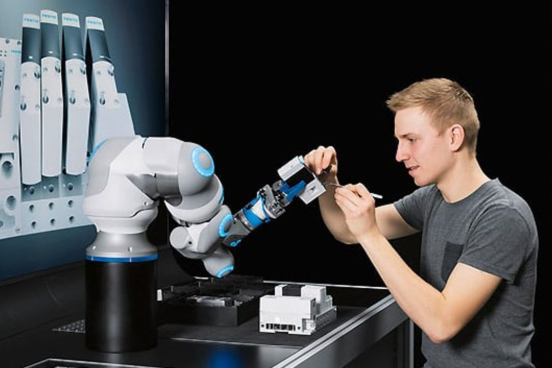 BionicCobot von Festo BionicCobot von Festo