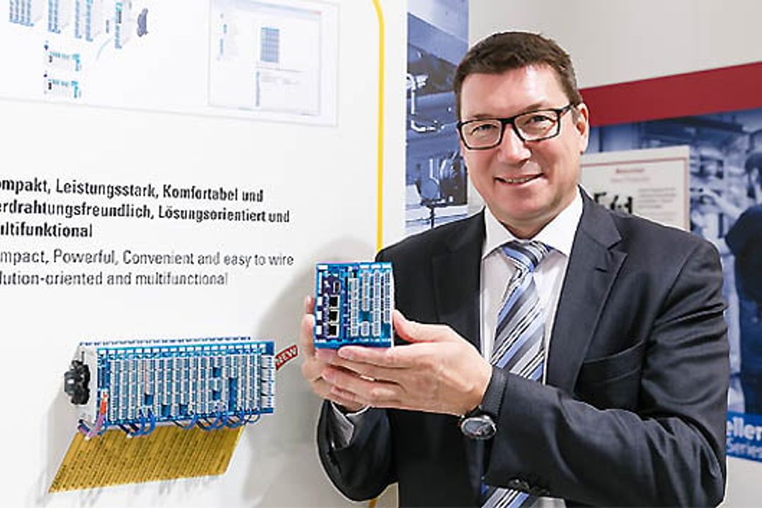 Burkhard Balz von Eaton mit E/A-System XN300 Burkhard Balz von Eaton mit E/A-System XN300