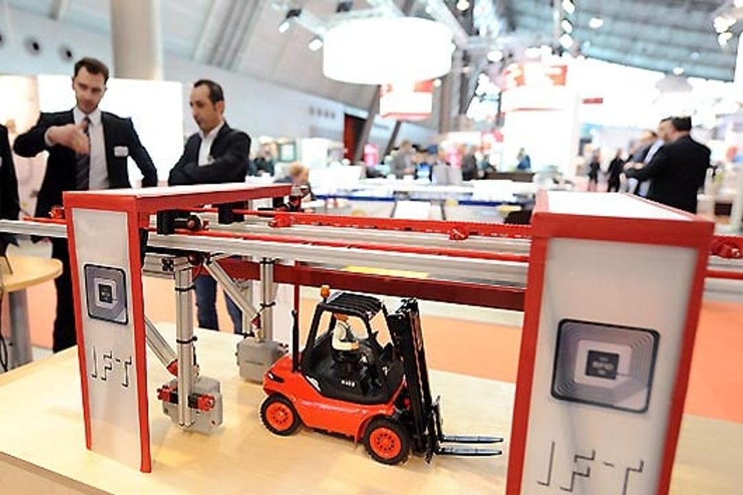 Visitors at Logimat Visitors at Logimat