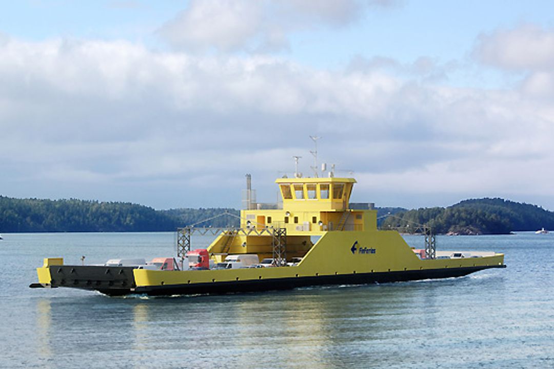 Autofähre der Schifffahrtsgesellschaft FinFerries Autofähre der Schifffahrtsgesellschaft FinFerries