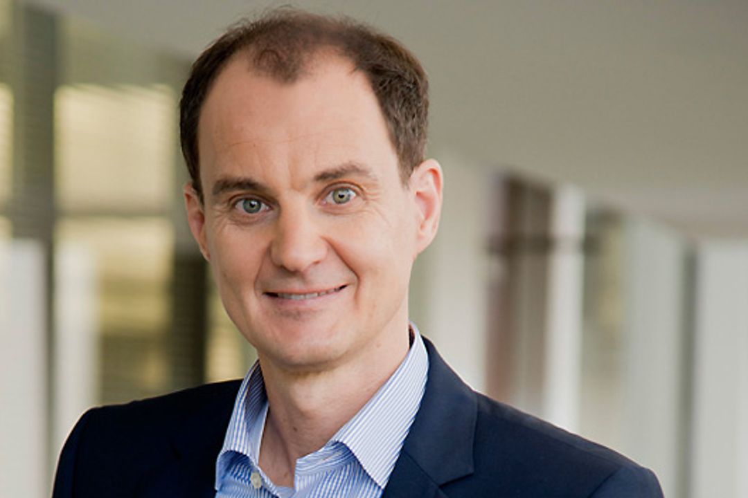 Tim Oliver Holt from Siemens